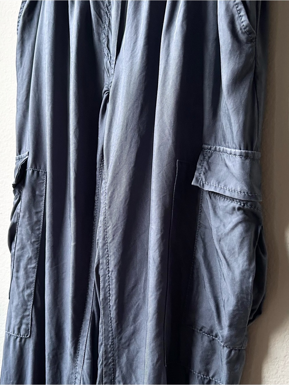 Cinq a Sept gray Giles satin joggers Sz S - Picture 7 of 15